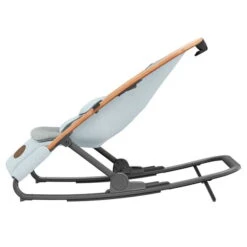 Maxi-Cosi Kori Wippe Essential Grey 13 Maxi-Cosi Kori Wippe Essential Grey -Babyartikelgeschäft 2835050110 2020 bouncer kori grey essentialgrey 2in1rockertoseat side