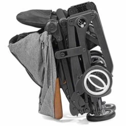 Titelseite -Babyartikelgeschäft 431 110 545000 zusammengelegt 4