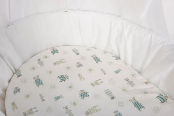 Mionido Stubenwagen Maxi Natur Pyjamabär Grün Mit Garnierung, Matratze Und Matratzenbezug 5 Mionido Stubenwagen Maxi Natur Pyjamabär Grün Mit Garnierung, Matratze Und Matratzenbezug – Bild 3