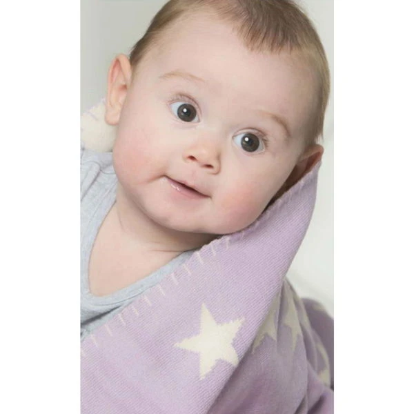 Schardt Kuscheldecke Big Star Lila 95x120 Schmusedecke - 100% Baumwolle 4 Schardt Kuscheldecke Big Star Lila 95x120 Schmusedecke - 100% Baumwolle – Bild 2